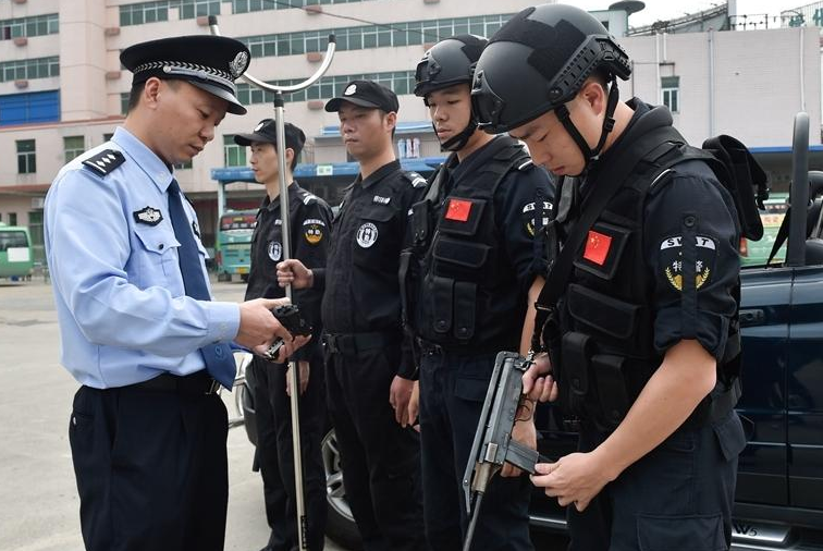 宿迁特警公务员考试时间，战小七是哪个小说里的